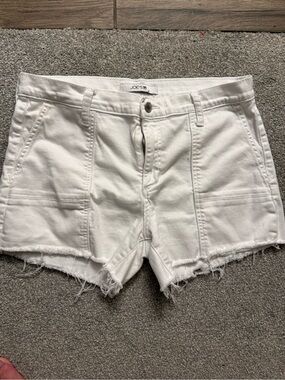 Premium Denim Joe’s White Frayed Hem Women's Shorts w Back Patch Pockets Sz 30